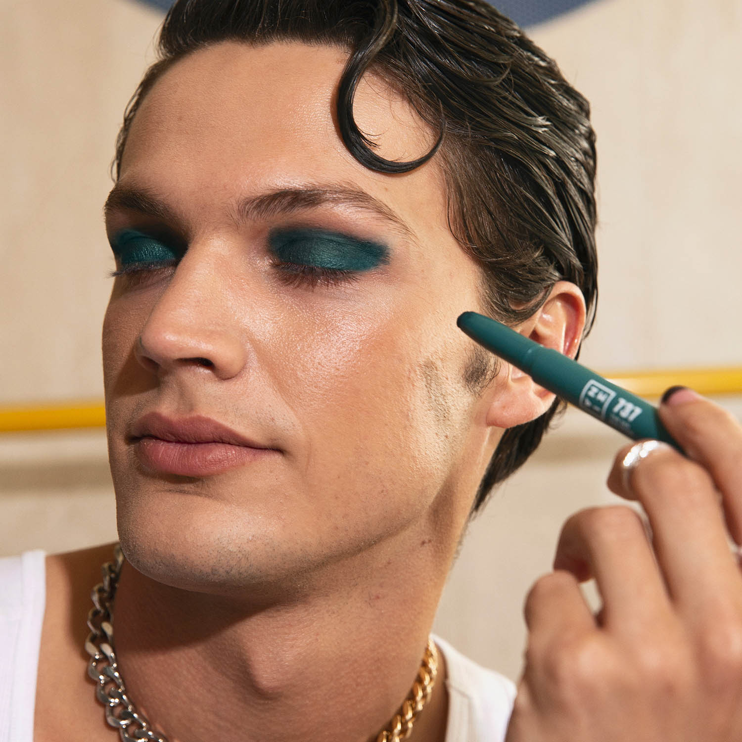THE 24H EYE STICK (SOMBRA DE OJOS EN BARRA)